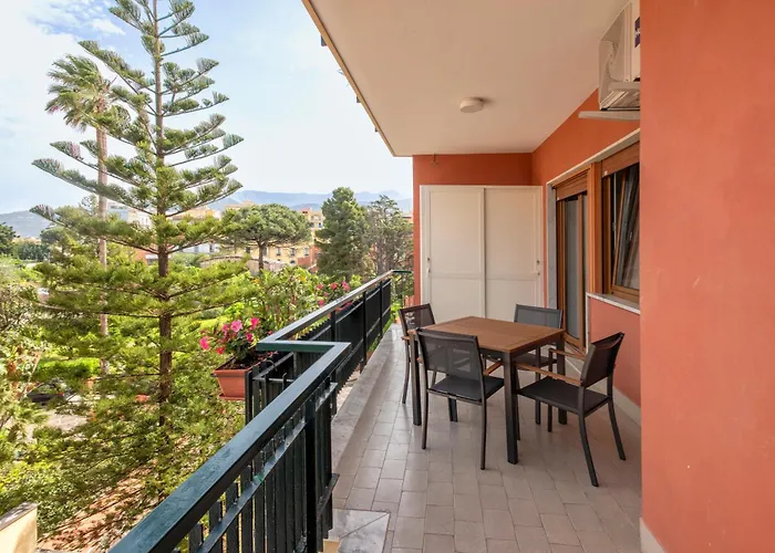 アパート Crystal & Esmeralda